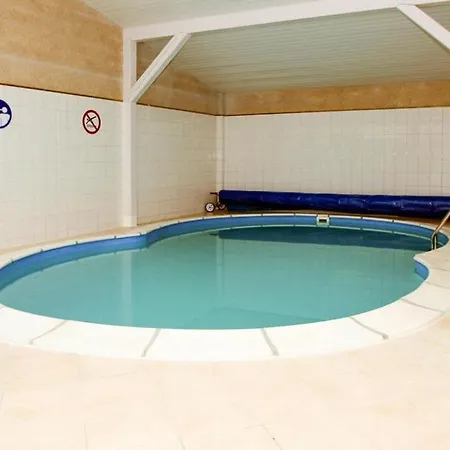 Holiday home Wustrow - Dms02107d-jyb Canow